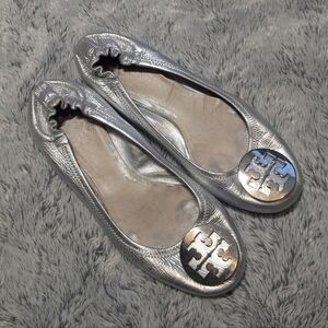 Tory Burch Silver Flats Ballet Size 6
